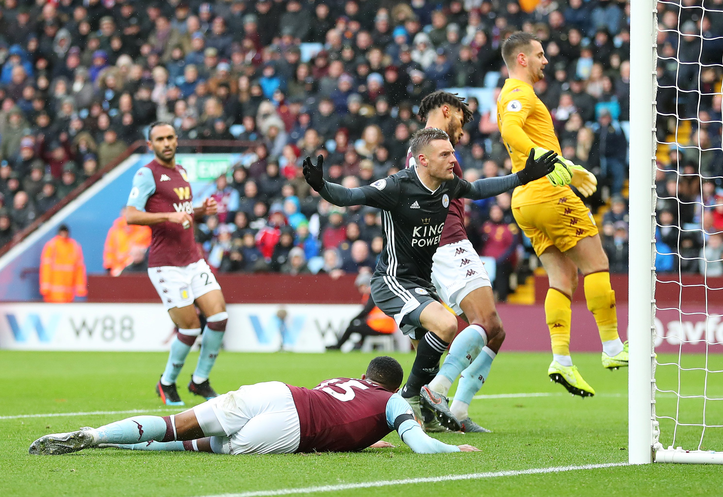 [亚冠]利雅得新月亚冠小组赛不败.